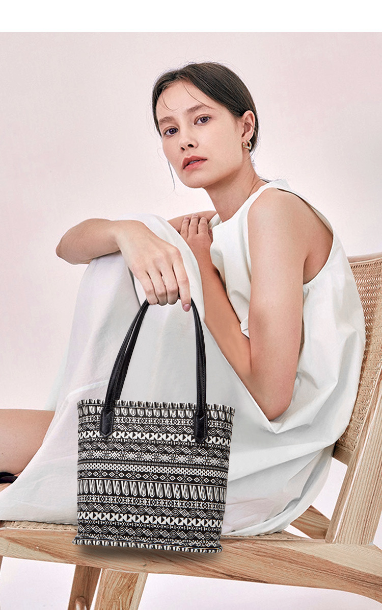 Vintage National Style Printed Canvas Bucket Bag 2020 Summer New Women's Shoulder Handbag Fashion Tote Bag Vintage National Style Printed Canvas Bucket Bag 2020 Summer New Women's Shoulder Handbag Fashion Tote Bag