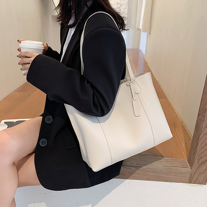 2021 New Trendy Women's Bag Net Red Casual Tote Bag All-Match Ins One-Shoulder Portable Bucket Bag 2021 New Trendy Women's Bag Net Red Casual Tote Bag All-Match Ins One-Shoulder Portable Bucket Bag
