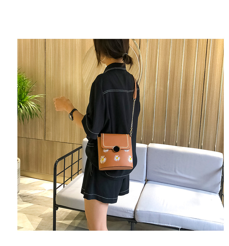Factory Exclusive Supply New Korean Style Fashion Bucket Bag Internet Celebrity Women's Bag Fresh Sweet Shoulder Messenger Bag Wholesale Custom