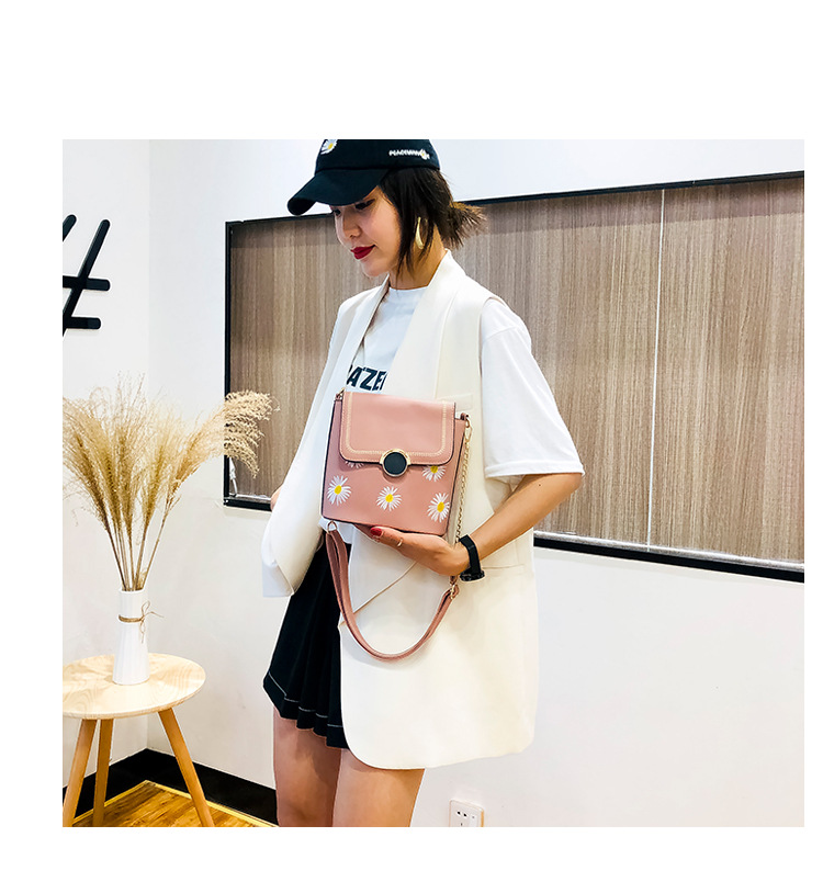 Factory Exclusive Supply New Korean Style Fashion Bucket Bag Internet Celebrity Women's Bag Fresh Sweet Shoulder Messenger Bag Wholesale Custom