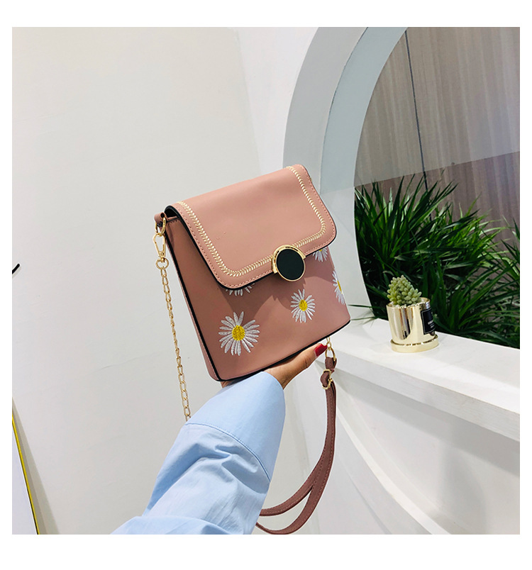 Factory Exclusive Supply New Korean Style Fashion Bucket Bag Internet Celebrity Women's Bag Fresh Sweet Shoulder Messenger Bag Wholesale Custom