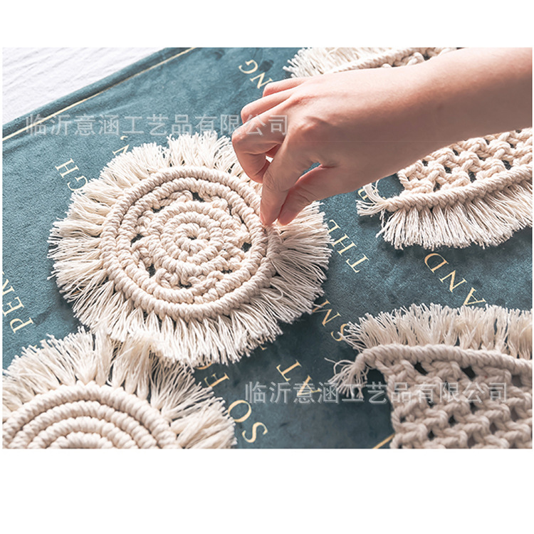 Hand-woven coasters Round tassel coasters table MATS Western food MATS heat insulation MATS creative cotton cord MATS Hand-woven coasters Round tassel coasters table MATS Western food MATS heat insulation MATS creative cotton cord MATS