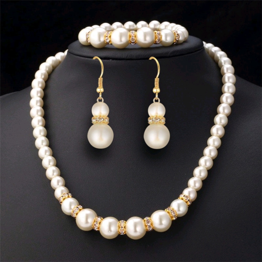 Hot Sale at AliExpress ABS Pearl Set Necklace Earring Bracelet Three-Piece Ornament Wholesale Hot Sale at AliExpress ABS Pearl Set Necklace Earring Bracelet Three-Piece Ornament Wholesale