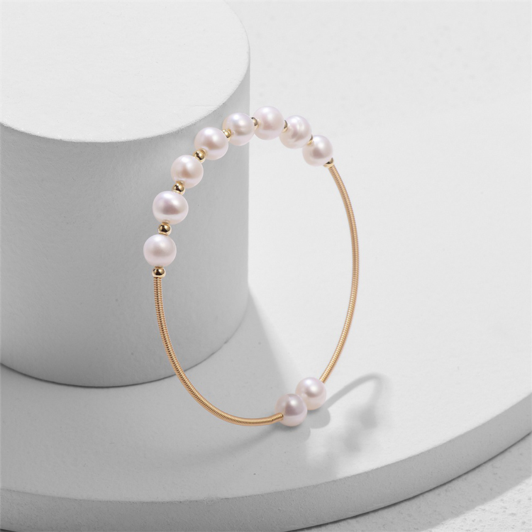 New High Quality 18K Gold Natural Freshwater Pearl Bracelet Ten plus Nine Gold round Beads New High Quality 18K Gold Natural Freshwater Pearl Bracelet Ten plus Nine Gold round Beads