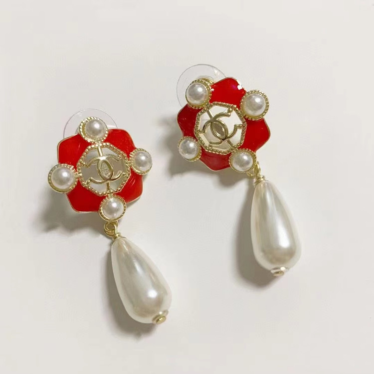 Classic Style New Pearl Necklace European and American Style Xiangjia Retro Diamond Double C Necklace Bracelet Ear Studs Earrings Pendant