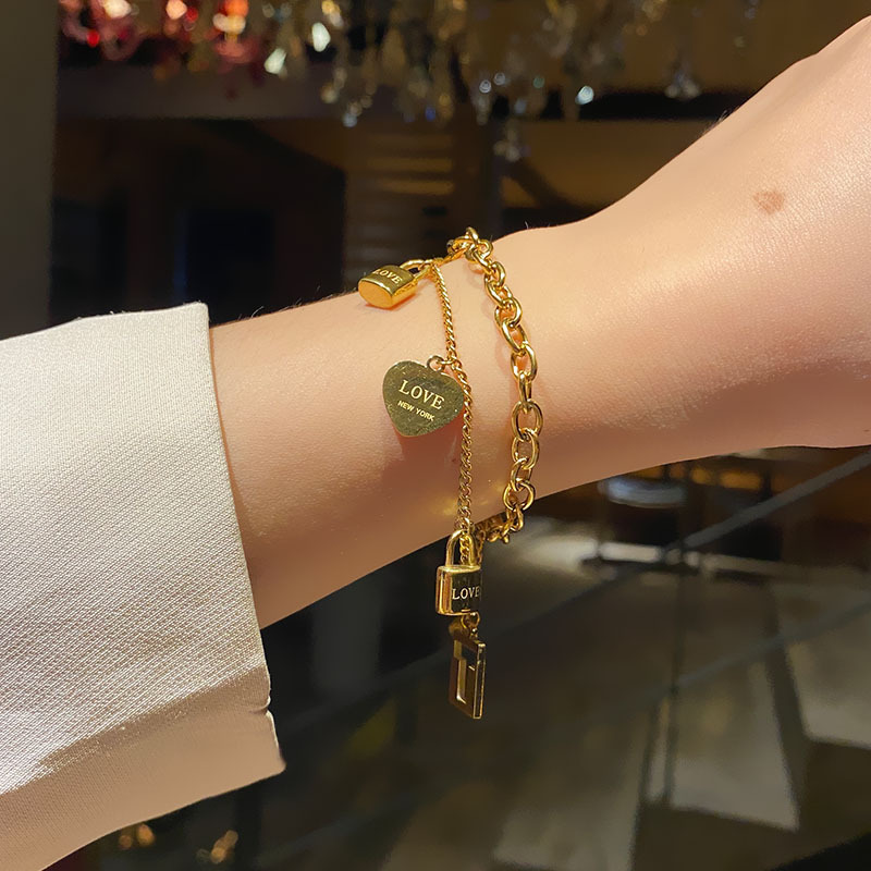 Women's Korean-Style Simple Titanium Steel Pearl Bracelet Ins Love Star Moon Double-Layer Stainless Steel Cuban Link Chain Trendy Bracelet Women's Korean-Style Simple Titanium Steel Pearl Bracelet Ins Love Star Moon Double-Layer Stainless Steel Cuban Link Chain Trendy Bracelet