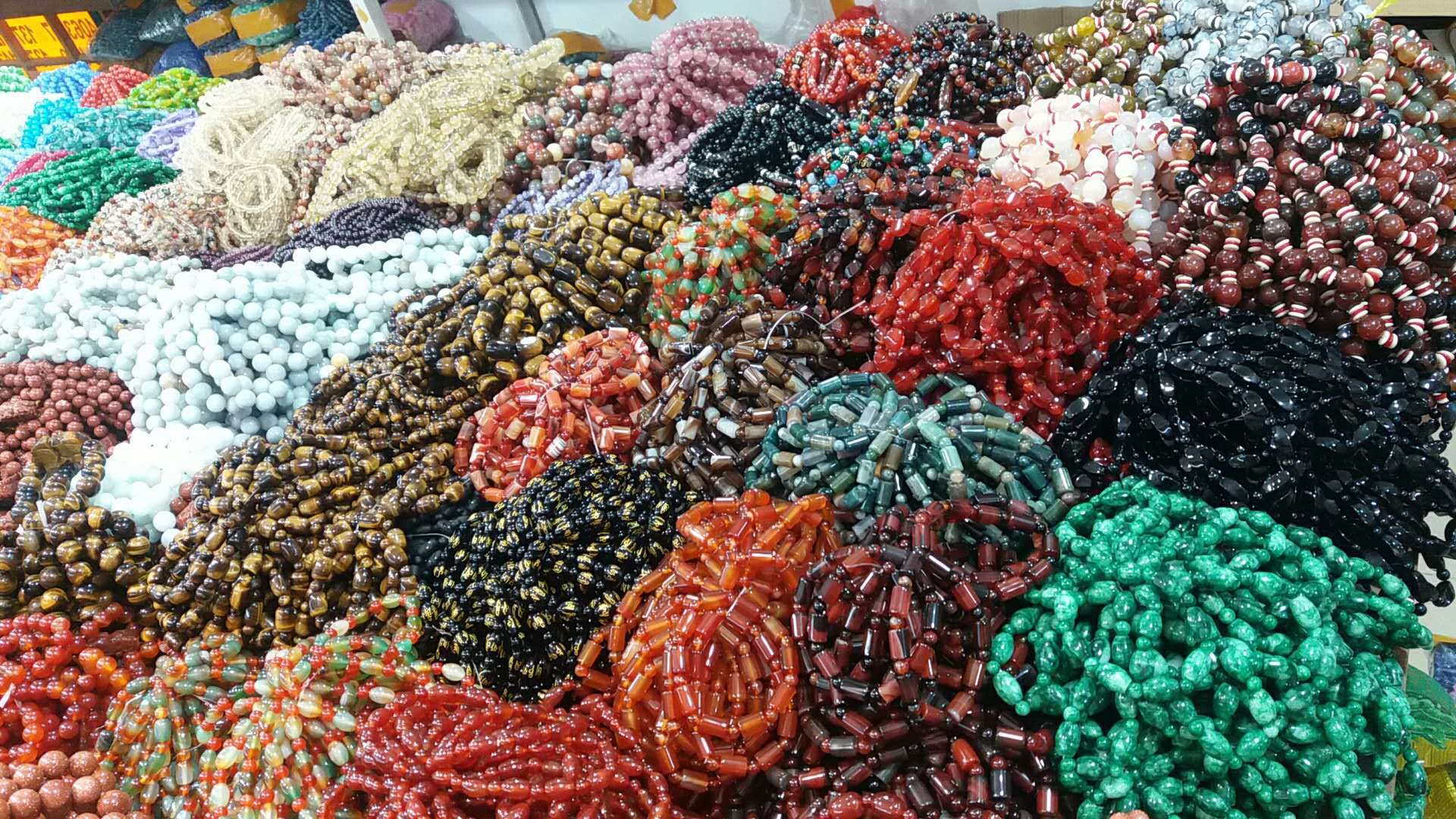 Factory Direct Supply 6-20mm Gem Scenic Spot Stall Live Broadcast Natural Yellow Tiger Eyes Tiger Eye' Stone Bracelet Tigereye Factory Direct Supply 6-20mm Gem Scenic Spot Stall Live Broadcast Natural Yellow Tiger Eyes Tiger Eye' Stone Bracelet Tigereye