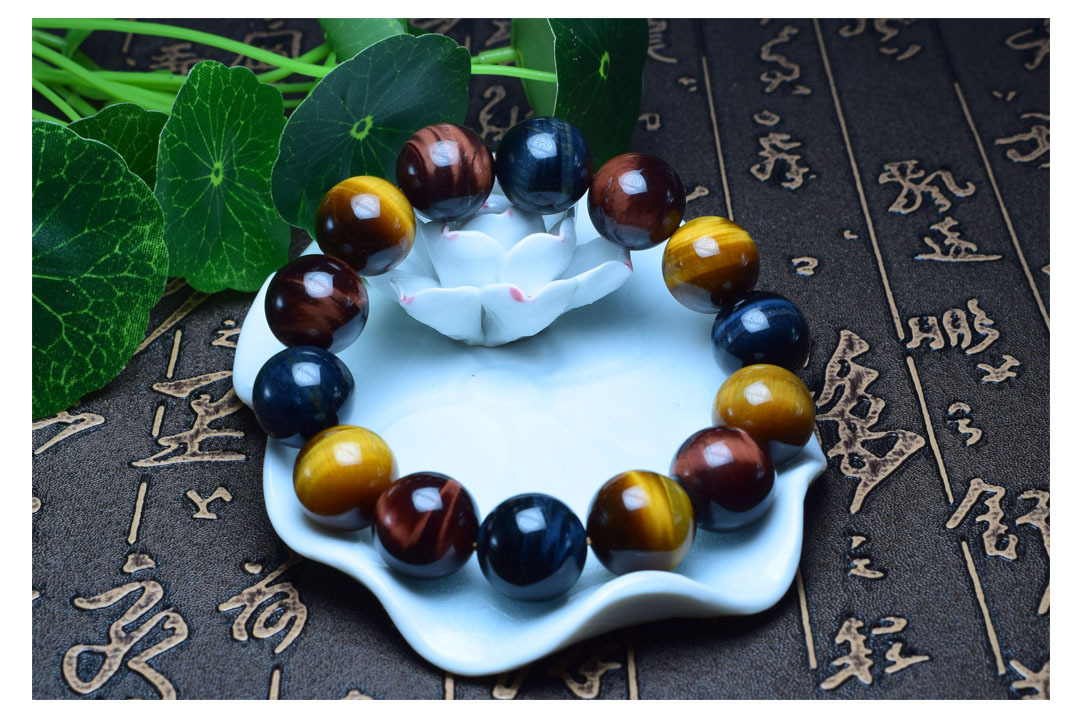 Natural Red Yellow Blue Three Colors Tiger-Eye Bracelet Lightning Tiger Eye Stone Agate Jade Bracelet Natural Red Yellow Blue Three Colors Tiger-Eye Bracelet Lightning Tiger Eye Stone Agate Jade Bracelet