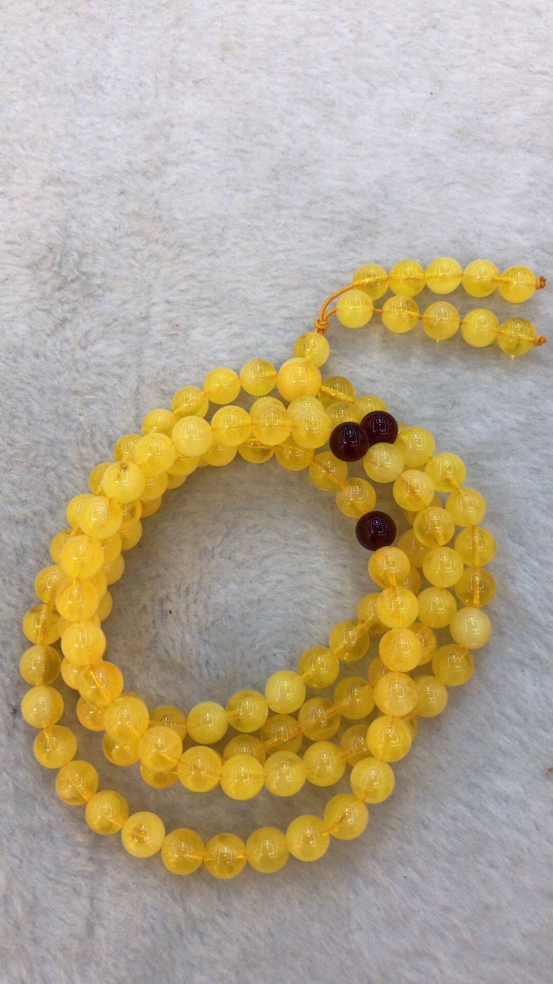 Hot style amber beeswax 8MM108 beads bracelet female chicken oil yellow second generation blood Po jin Po blue Po hand Hot style amber beeswax 8MM108 beads bracelet female chicken oil yellow second generation blood Po jin Po blue Po hand