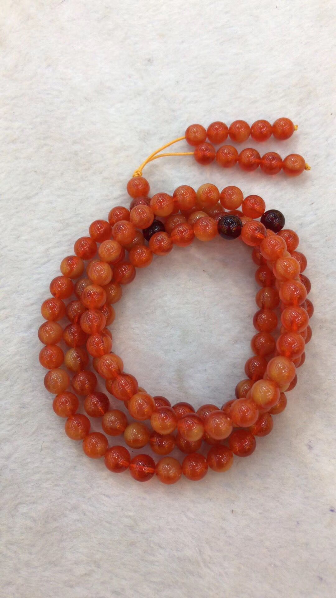 Hot style amber beeswax 8MM108 beads bracelet female chicken oil yellow second generation blood Po jin Po blue Po hand Hot style amber beeswax 8MM108 beads bracelet female chicken oil yellow second generation blood Po jin Po blue Po hand
