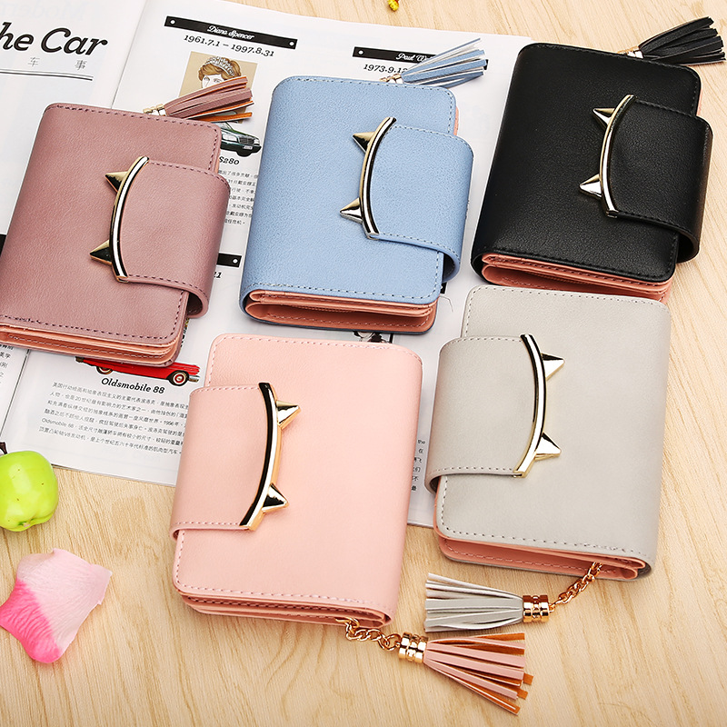 New Sequined Wallet Women's Short Personalized Tassel Zipper Cute Coin Purse Student Small Wallet Wallet Clutch New Sequined Wallet Women's Short Personalized Tassel Zipper Cute Coin Purse Student Small Wallet Wallet Clutch