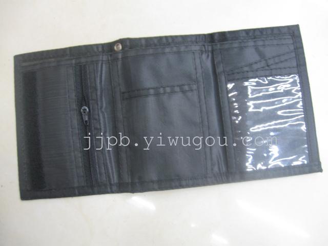 Embroidered flag wallet with denim materials production. Embroidered flag wallet with denim materials production.