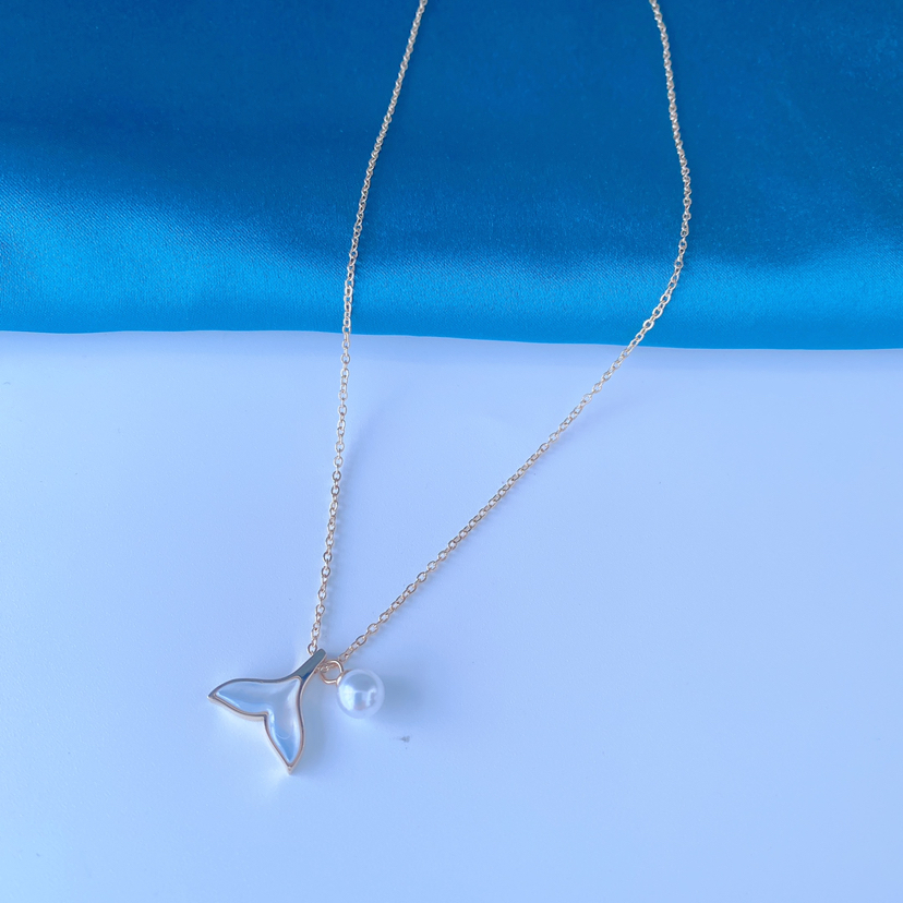 For the Rest of Your Life, You Have Pearl Pendant Chain 14K Gold White Fritillary Mermaid Necklace Affordable Luxury Choker New For the Rest of Your Life, You Have Pearl Pendant Chain 14K Gold White Fritillary Mermaid Necklace Affordable Luxury Choker New