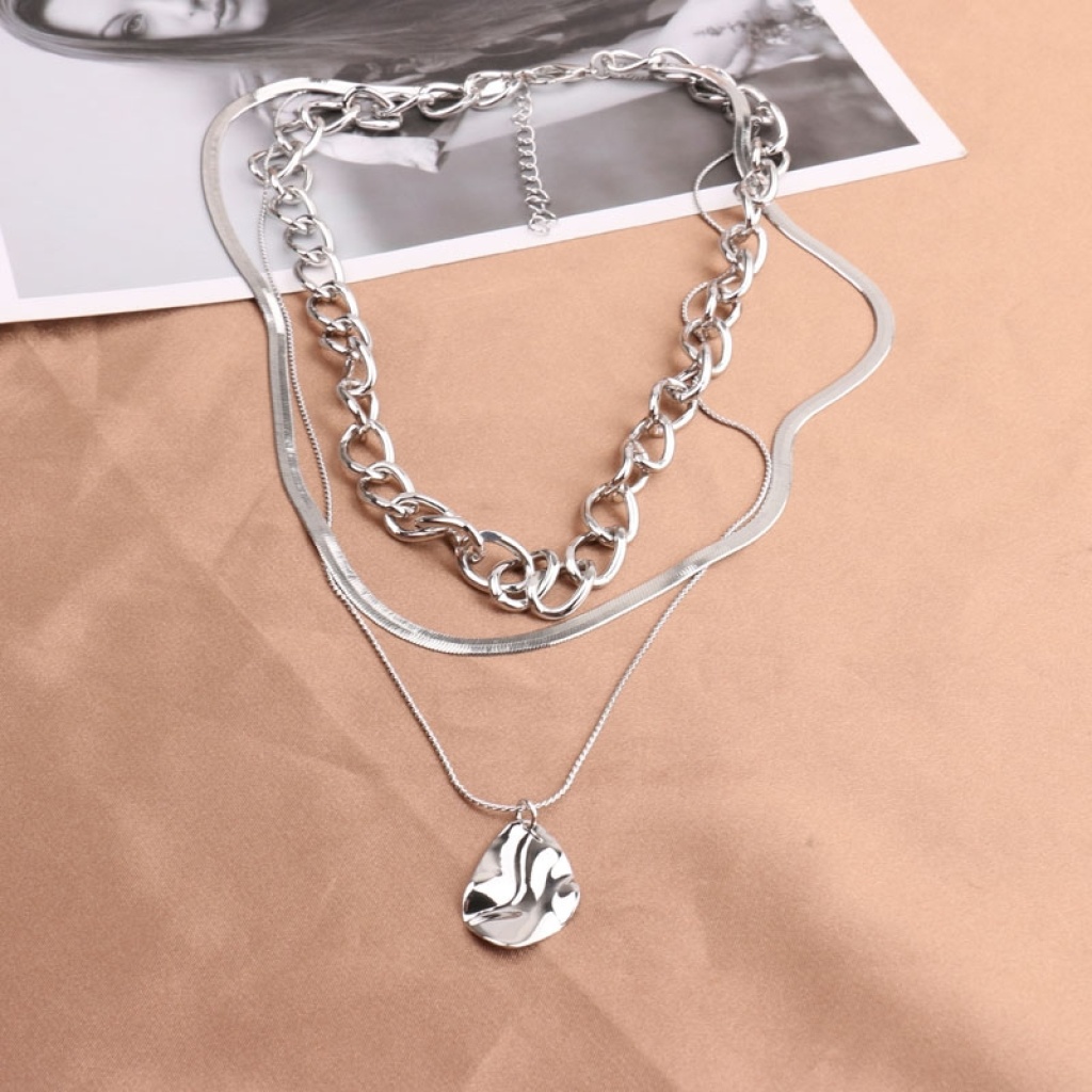 European and American Exaggerated New Chain Shaped Pendant Choker Necklace Internet Celebrity Mix and Match Snake Chain Three-Layer Accessories Clavicle Chain European and American Exaggerated New Chain Shaped Pendant Choker Necklace Internet Celebrity Mix and Match Snake Chain Three-Layer Accessories Clavicle Chain