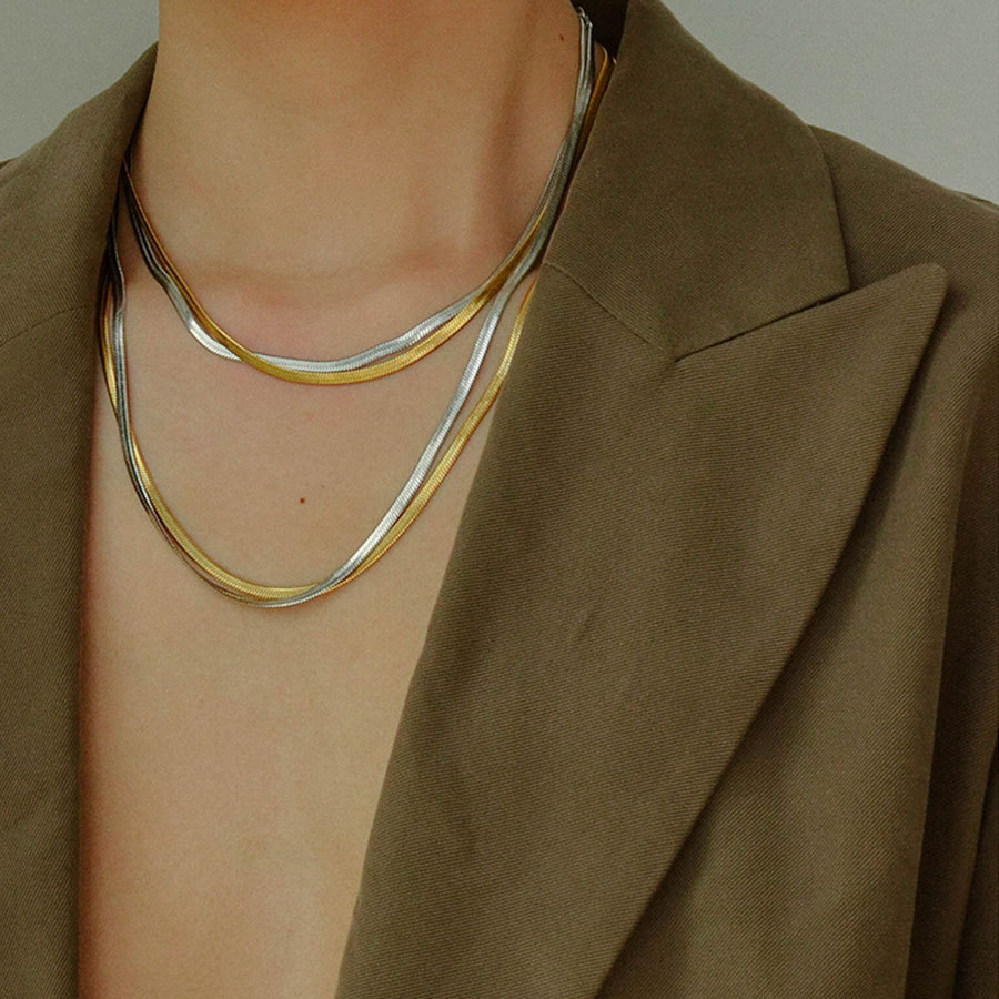 Titanium Steel Gold Plated Internet Celebrity Choker Flat Snake Bones Chain Choker Gold Necklace Ins Necklace Blade Chain Simple Clavicle Chain Titanium Steel Gold Plated Internet Celebrity Choker Flat Snake Bones Chain Choker Gold Necklace Ins Necklace Blade Chain Simple Clavicle Chain
