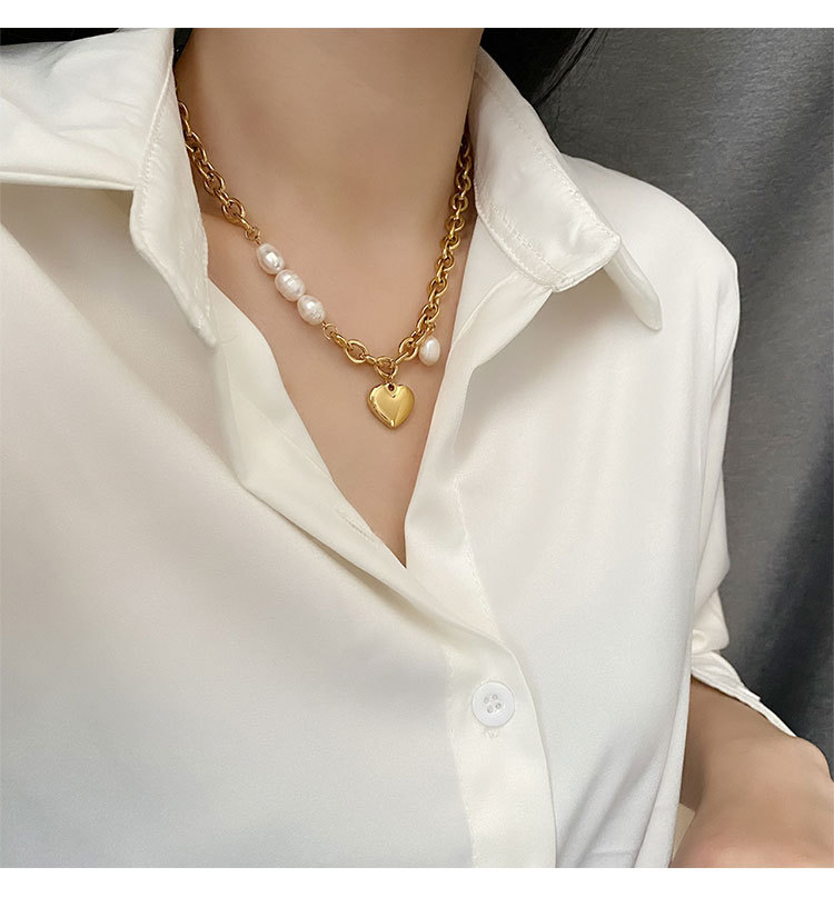 European and American Fashion Titanium Steel No Fading Chain Pearl Stitching Love Choker Female Ins Gentle Temperament Clavicle Chain European and American Fashion Titanium Steel No Fading Chain Pearl Stitching Love Choker Female Ins Gentle Temperament Clavicle Chain