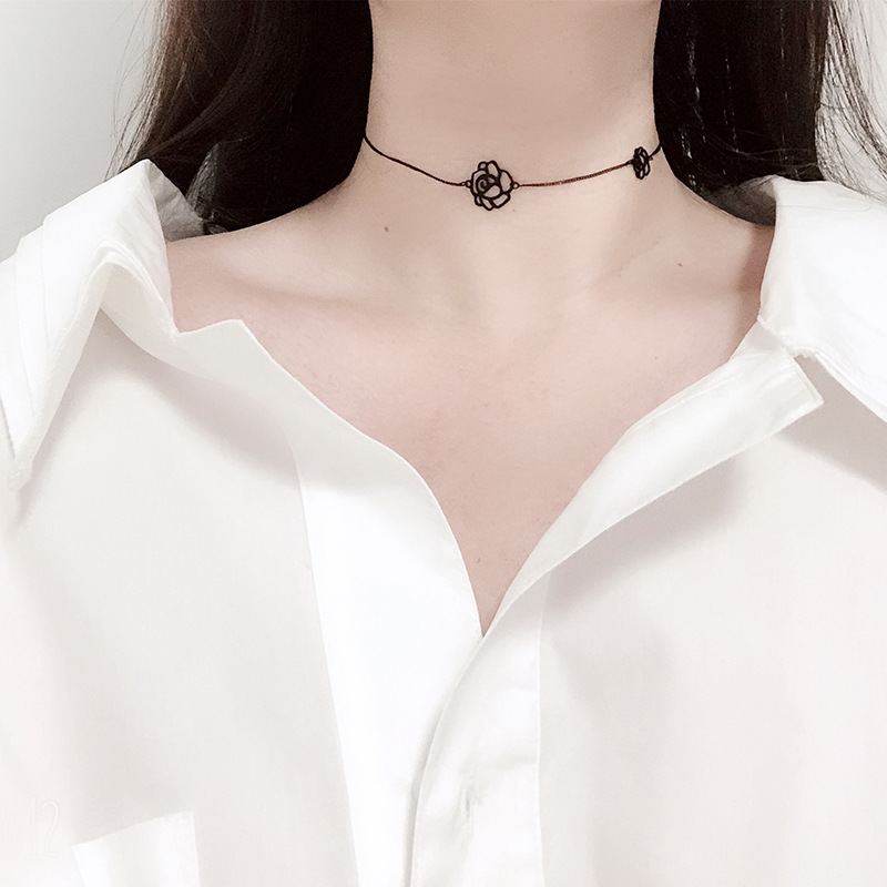 Homemade Black Cut-out Elegant Camellia Necklace Choker Necklace Clavicle Chain Titanium Steel Plated Black Gold 14K Hair Generation Homemade Black Cut-out Elegant Camellia Necklace Choker Necklace Clavicle Chain Titanium Steel Plated Black Gold 14K Hair Generation