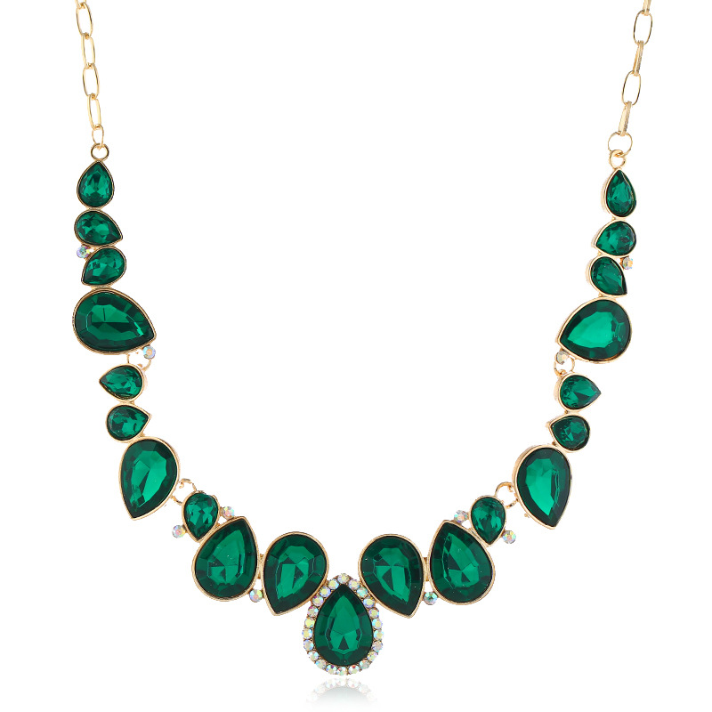 European and American exaggerated necklace collarbone chain short style female decorative necklace drop set diamond alloy jewelry wholesale choker European and American exaggerated necklace collarbone chain short style female decorative necklace drop set diamond alloy jewelry wholesale choker