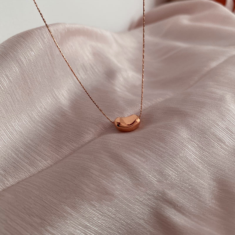 Titanium Steel Necklace Jequirity Bean Pendant Necklace Clavicle Chain Internet Celebrity Minimalist Temperament Choker Cold Style All-Match Necklace Titanium Steel Necklace Jequirity Bean Pendant Necklace Clavicle Chain Internet Celebrity Minimalist Temperament Choker Cold Style All-Match Necklace