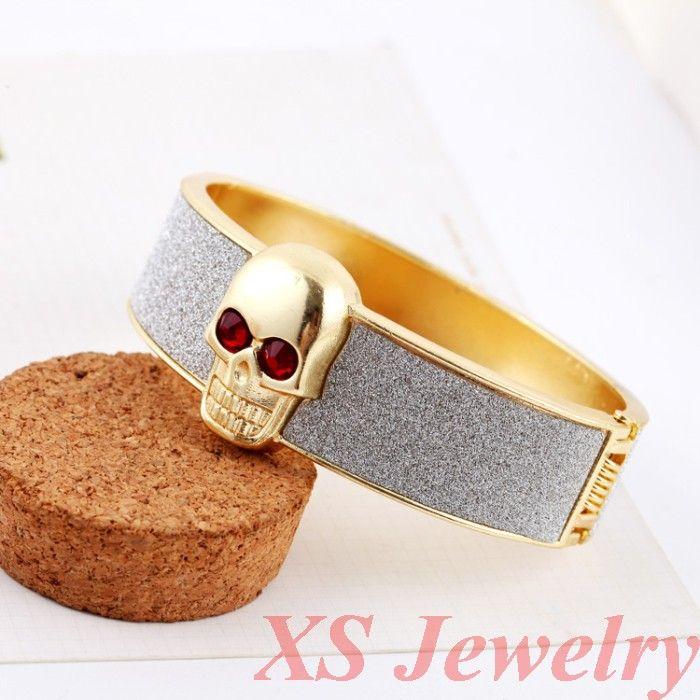 Europe and the United States smooth metal bracelet bracelet bracelet Punk Skull opening exaggerated female models Europe and the United States smooth metal bracelet bracelet bracelet Punk Skull opening exaggerated female models