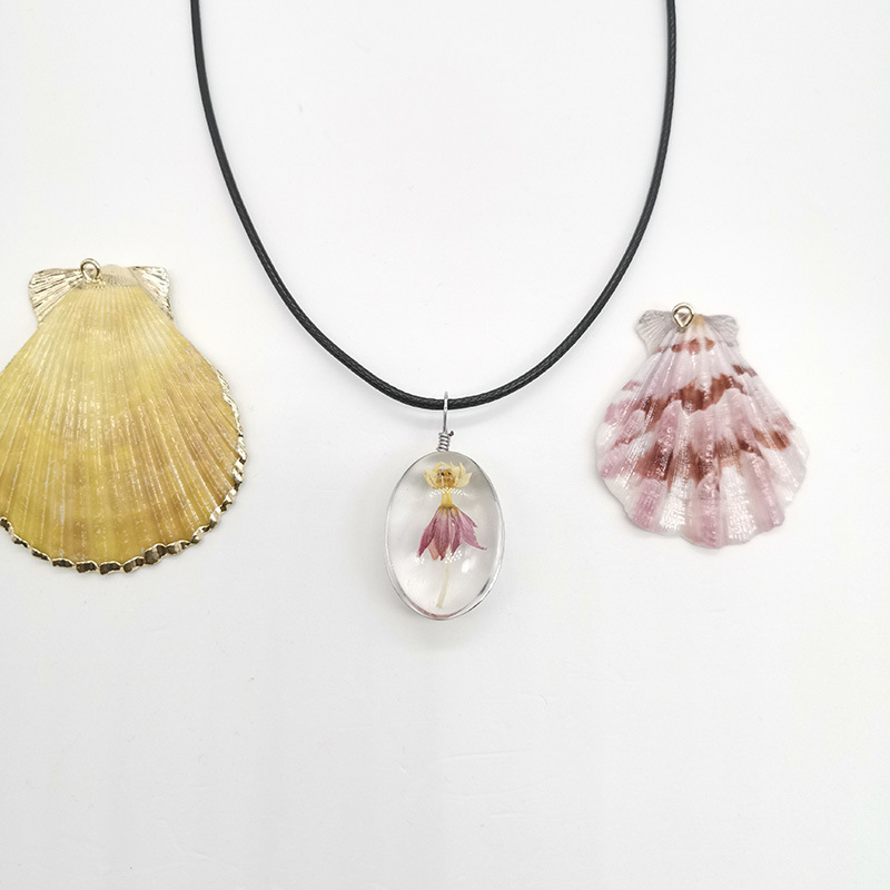 New beautiful simple plant eternal life flower dance spend time gem dry flower pendant necklace girl adorn article New beautiful simple plant eternal life flower dance spend time gem dry flower pendant necklace girl adorn article