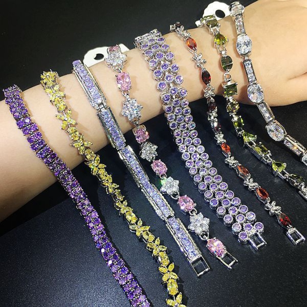 European and American Heavy Industry Color Zircon Bracelet Real Gold Plating Japanese and Korean Fashion High Quality Gemstone Diamond Bracelet Bracelet European and American Heavy Industry Color Zircon Bracelet Real Gold Plating Japanese and Korean Fashion High Quality Gemstone Diamond Bracelet Bracelet