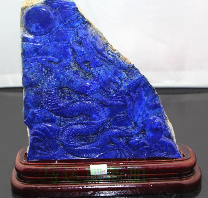 Lapis-lazuli decorations