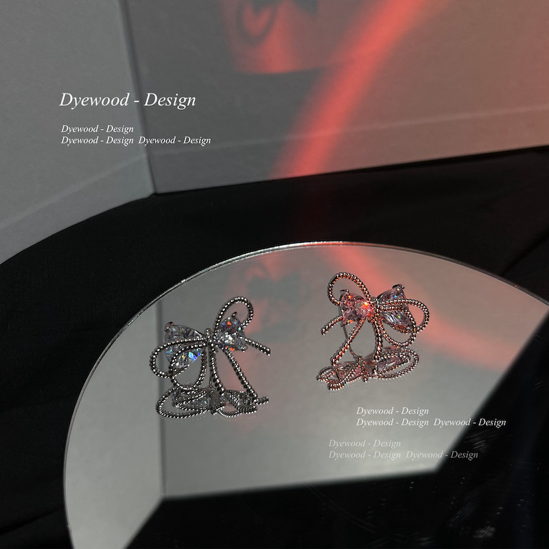 Giant Bow! Beautiful Girl Pure Desire European and American Style Design Sense Earrings Women's Trendy New Personalized Ear Studs 925 Earrings Giant Bow! Beautiful Girl Pure Desire European and American Style Design Sense Earrings Women's Trendy New Personalized Ear Studs 925 Earrings