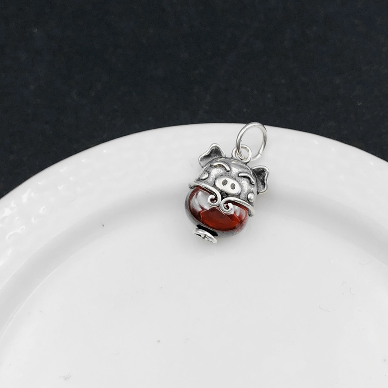S925 Thai silver micro use garnet inlaid, lovely pig pendant retro style big pig hanging ornaments