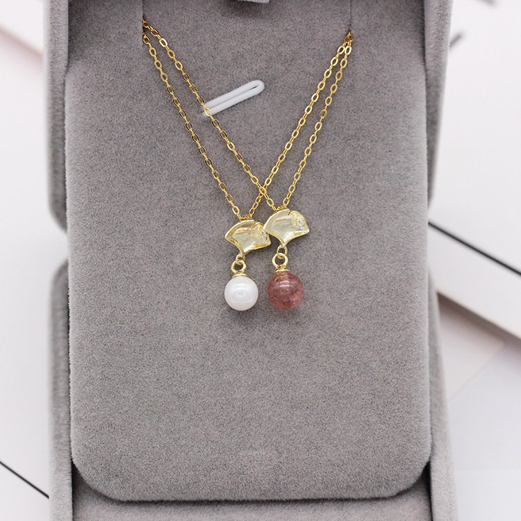 S925 pure silver plated platinum garnet strawberry crystal maple leaf necklace simple and grace valentine's day gift from Korea and Japan S925 pure silver plated platinum garnet strawberry crystal maple leaf necklace simple and grace valentine's day gift from Korea and Japan