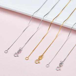 S925 pure silver plated platinum garnet strawberry crystal maple leaf necklace simple and grace valentine's day gift from Korea and Japan S925 pure silver plated platinum garnet strawberry crystal maple leaf necklace simple and grace valentine's day gift from Korea and Japan