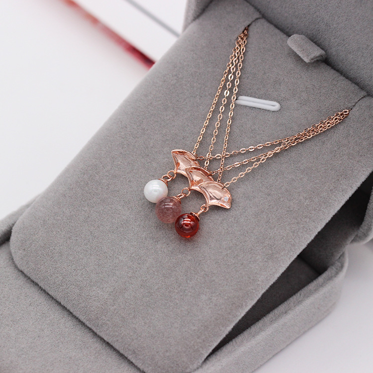 S925 pure silver plated platinum garnet strawberry crystal maple leaf necklace simple and grace valentine's day gift from Korea and Japan S925 pure silver plated platinum garnet strawberry crystal maple leaf necklace simple and grace valentine's day gift from Korea and Japan