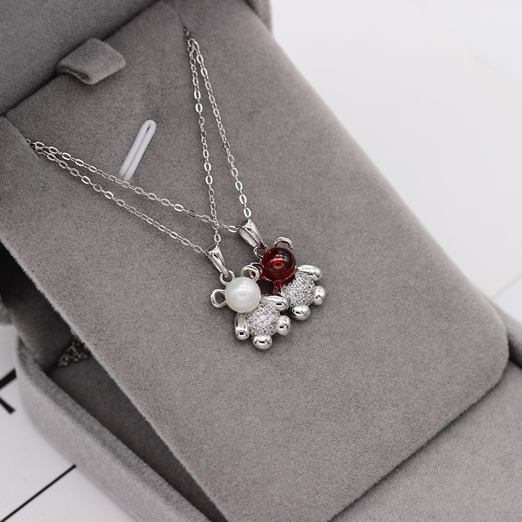 S925 pure silver plated platinum garnet huggable bear necklace simple and versatile fashion valentine's day gift popular in Japan and South Korea
