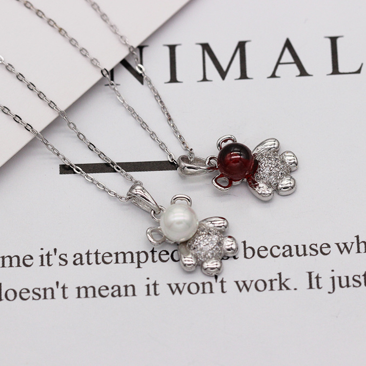 S925 pure silver plated platinum garnet huggable bear necklace simple and versatile fashion valentine's day gift popular in Japan and South Korea