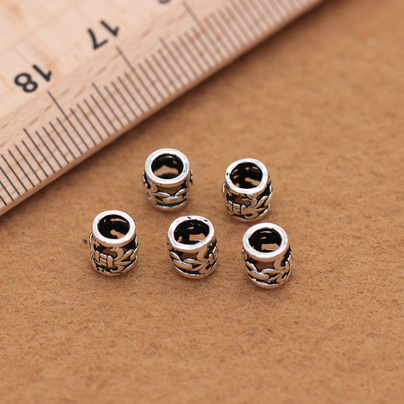 The S925 Sterling Silver Cross Thai silver Accessories wholesale DIY bracelet Garnet Beaded Partition piece Bead Hollowed -out pattern beads The S925 Sterling Silver Cross Thai silver Accessories wholesale DIY bracelet Garnet Beaded Partition piece Bead Hollowed -out pattern beads