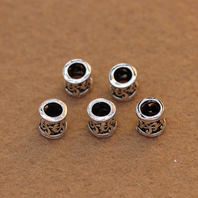 The S925 Pure Yintai Silver Accessories wholesale DIY bracelet Garnet Beaded Bead hollowed-out pattern beads The S925 Pure Yintai Silver Accessories wholesale DIY bracelet Garnet Beaded Bead hollowed-out pattern beads
