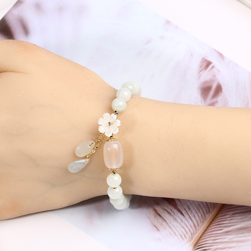 Original High-End Natural Emerald Bracelet 14K Gilded Women&#039;s Hanging Natural Shell Flower Jade Droplet Type Bracelet