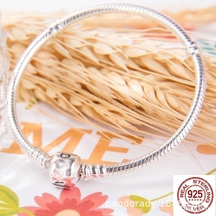 Van Pandora S925 Silver Bracelet 590702hv Classic Square Head Snake Bones Chain DIY with Silver Bead Beads