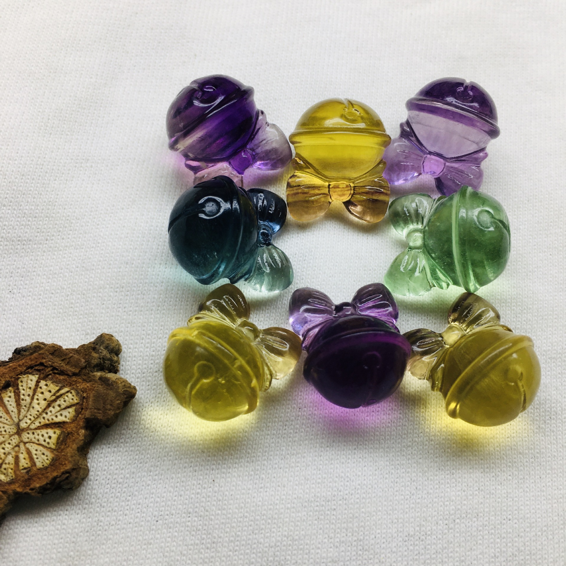 Natural Crystal Jade Colorful Fluorite Green Purple Sculpture Bell Bow DIY Accessories Bell Pendant