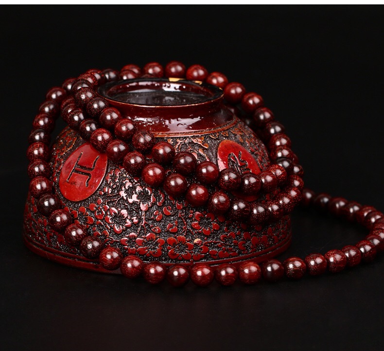 Indian small leaf rosewood wholesale rosewood hand string 108 8mm old material gold silk along the grain buddhist beads bracelet Indian small leaf rosewood wholesale rosewood hand string 108 8mm old material gold silk along the grain buddhist beads bracelet