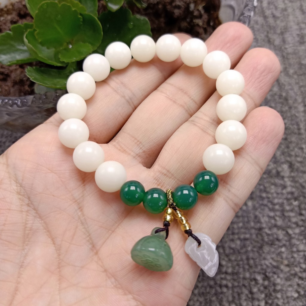 Unisex Green Agate Single Circle with Xiuyan Jade Lotus Seedpod Independent Packaging White Jade Bodhi Root Bracelet Unisex Green Agate Single Circle with Xiuyan Jade Lotus Seedpod Independent Packaging White Jade Bodhi Root Bracelet
