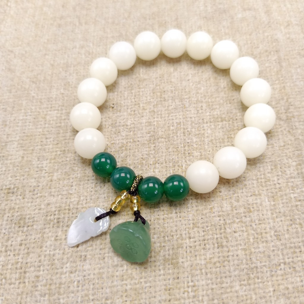 Unisex Green Agate Single Circle with Xiuyan Jade Lotus Seedpod Independent Packaging White Jade Bodhi Root Bracelet Unisex Green Agate Single Circle with Xiuyan Jade Lotus Seedpod Independent Packaging White Jade Bodhi Root Bracelet