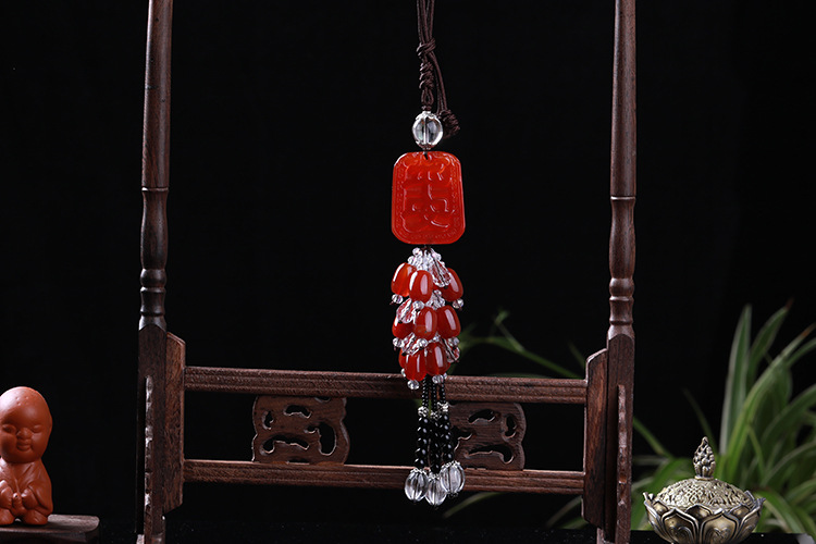 High-grade agate chalcedony auto pendant wholesale carbamide safety buckle car hanging High-grade agate chalcedony auto pendant wholesale carbamide safety buckle car hanging