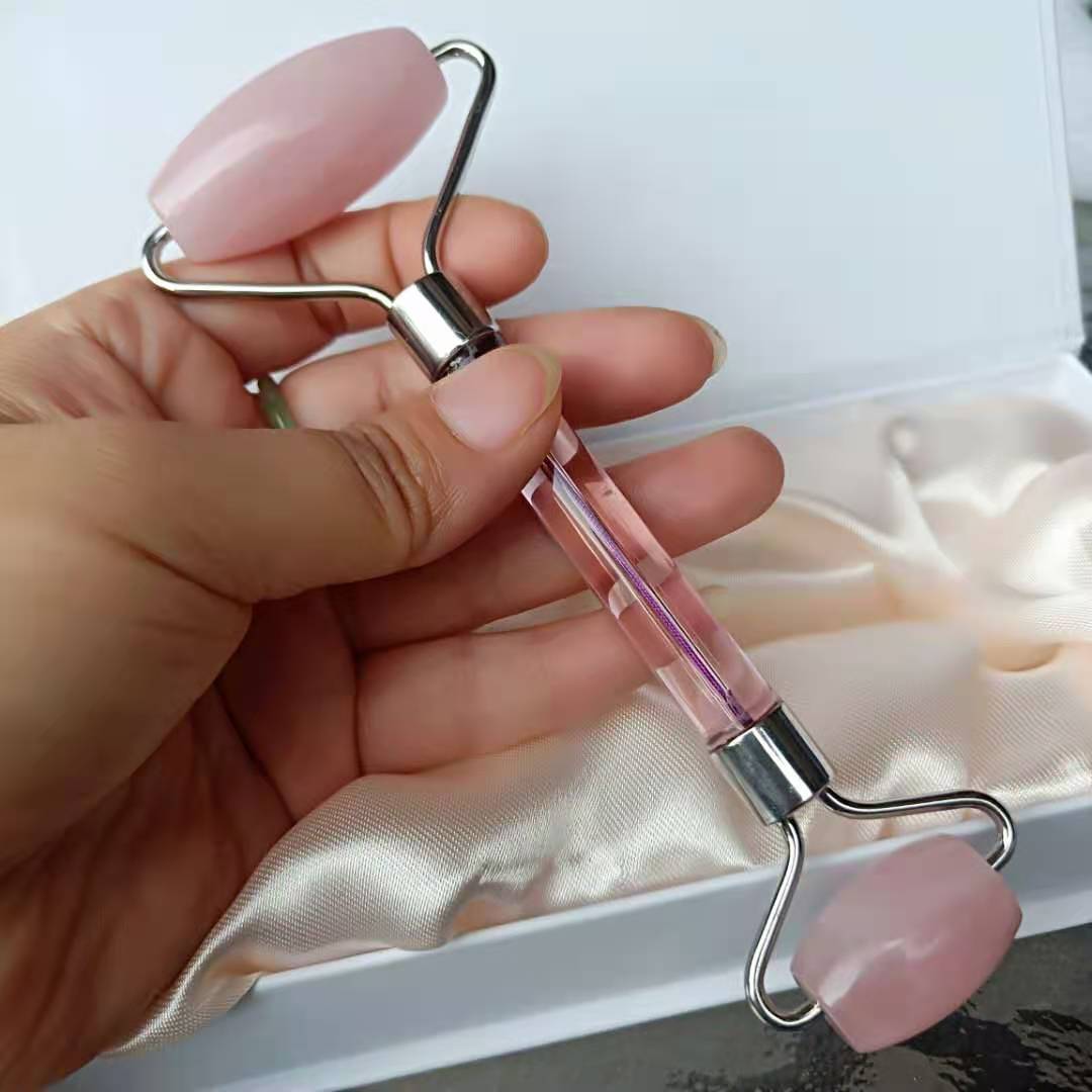 Natural Pink Crystal Roller Jade Beauty Instrument Powder Glass Massage Roller Face Slimming Face Lifting and Tightening Natural Pink Crystal Roller Jade Beauty Instrument Powder Glass Massage Roller Face Slimming Face Lifting and Tightening
