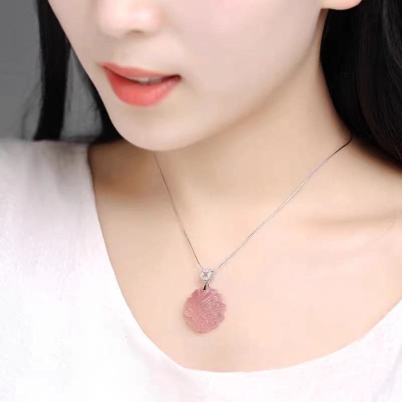 Natural Pink Crystal Nine-Tail Fox Fox Pendant Sweater Chain Cute Peach Blossom Cartoon Female Love Gift