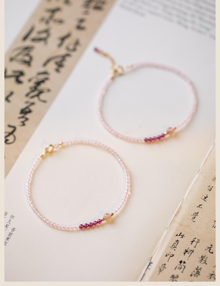 Ultra-Fine 2mm Strawberry Quartz White Pink Crystal Bracelet Women's 14K Lucky Beads Ultra-Fine Autumn Design Sense Niche Jewelry Wholesale Ultra-Fine 2mm Strawberry Quartz White Pink Crystal Bracelet Women's 14K Lucky Beads Ultra-Fine Autumn Design Sense Niche Jewelry Wholesale
