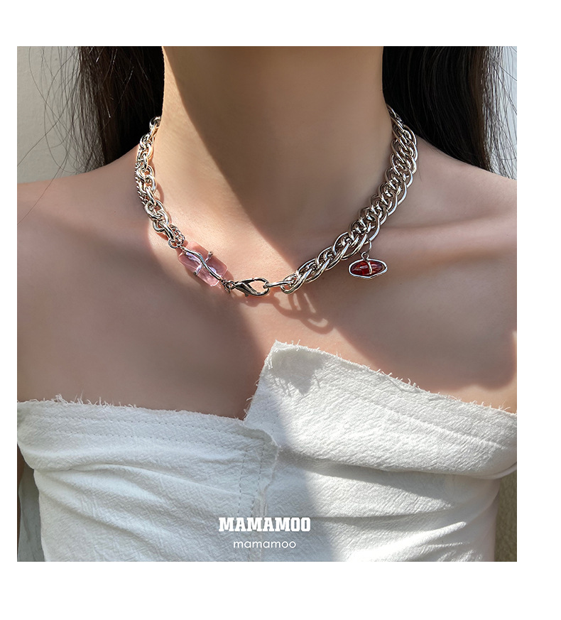INS Cool Style Pink Crystal Clavicle Chain Women's Summer Niche High-Grade Design Necklace Internet Celebrity Temperament Necklace