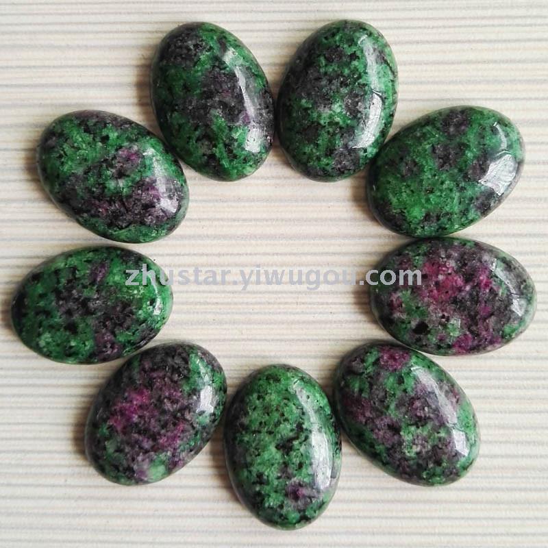 Natural stone, crystal, amethyst, agate, opal, tiger eye stone, various kinds of commandments.