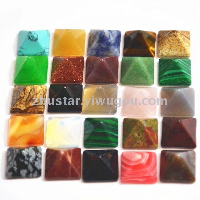 Natural stone, crystal, amethyst, agate, opal, tiger eye stone, various kinds of commandments. Natural stone, crystal, amethyst, agate, opal, tiger eye stone, various kinds of commandments.