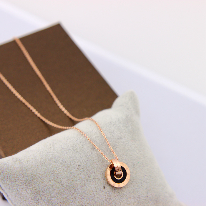 European and American Retro Roman Lettering Double Ring Fashion Personality All-Match Titanium Steel Rose Gold Ring Clavicle Chain Necklace for Women European and American Retro Roman Lettering Double Ring Fashion Personality All-Match Titanium Steel Rose Gold Ring Clavicle Chain Necklace for Women